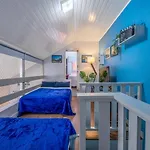 Ótima LOCALIZAÇÃO LAGONegro 500m - com LAREIRA - 02 Quartos para FAMILIA em CONDOMINIO em meio a natureza com GARAGEM e portaria 24h - PETFRIENDLY